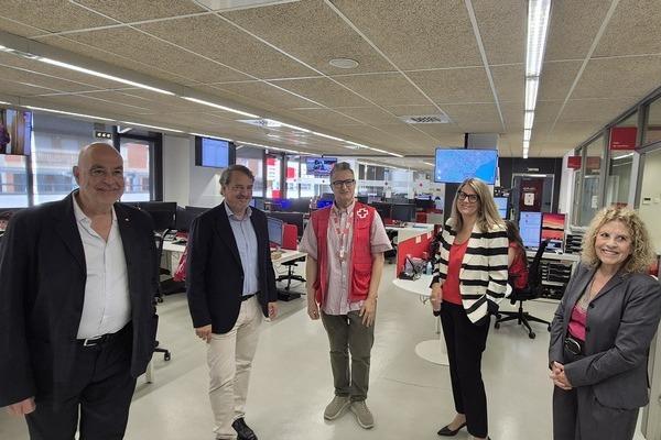 Aqualia y la Cruz Roja se alían para combatir la vulnerabilidad social de las familias en Barcelona